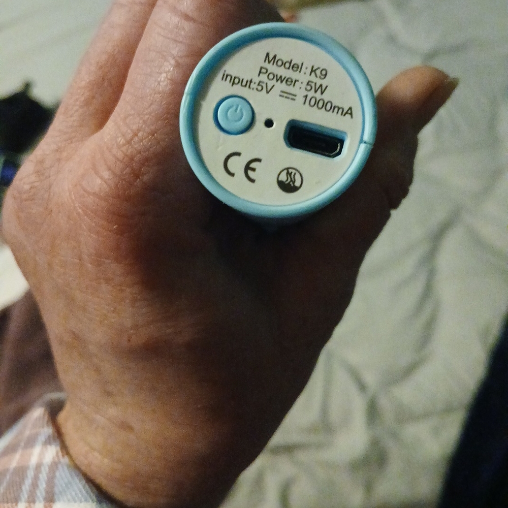 Bluetooth Portable Microphone - Picture 2 of 4